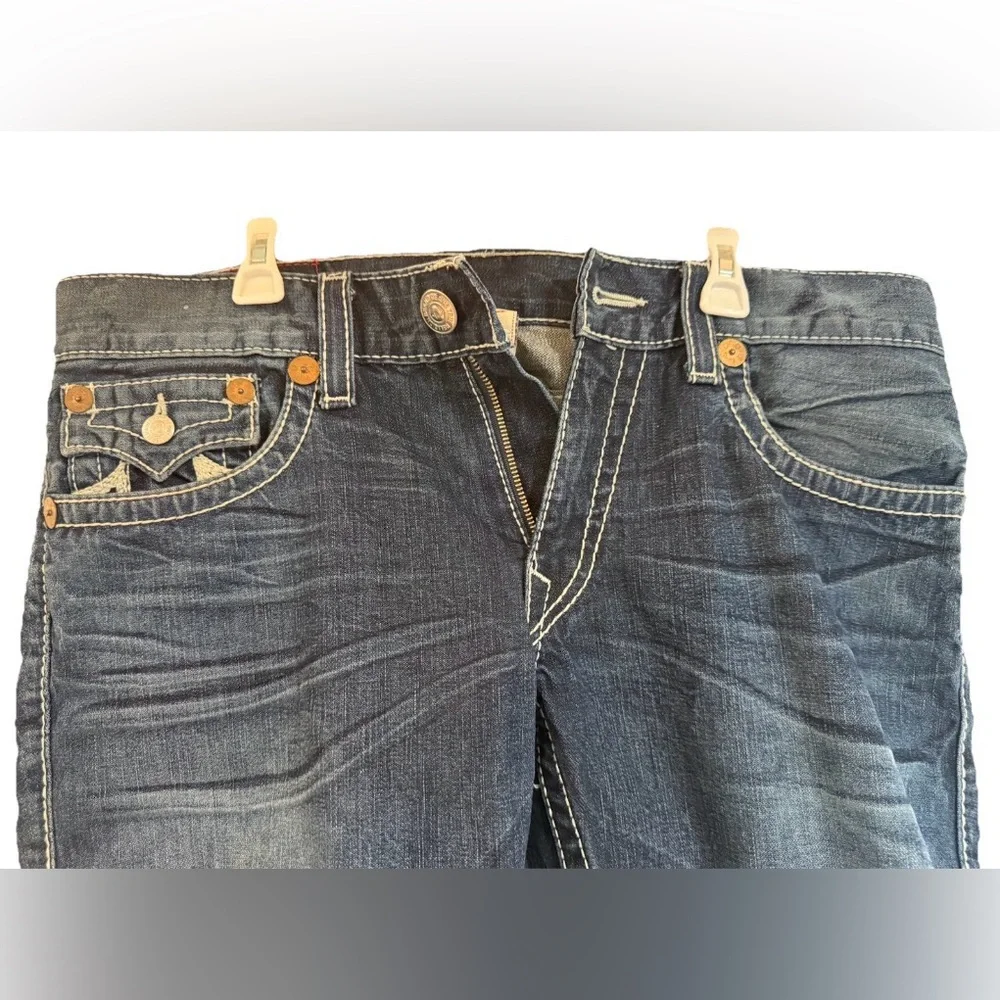 True Religion Jeans Shorts Men’s Sz 36 Flap Pockets Made In USA Distressed *Flaw